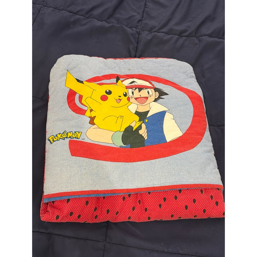Vintage 1998 Nintendo Pokemon Folding Quilt Kids Red Blue Pikachu Ash 41x65